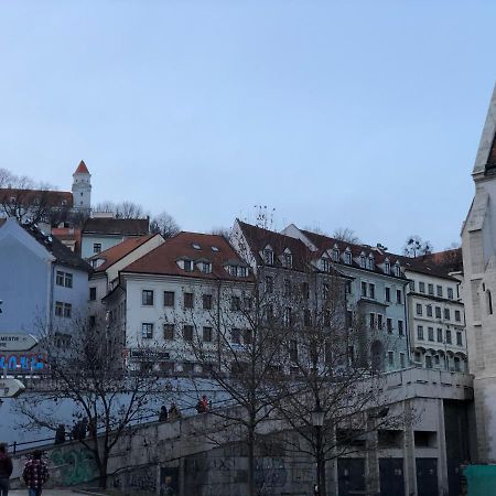 Pleasant Apartment Under The Bratislava Castle Eksteriør billede