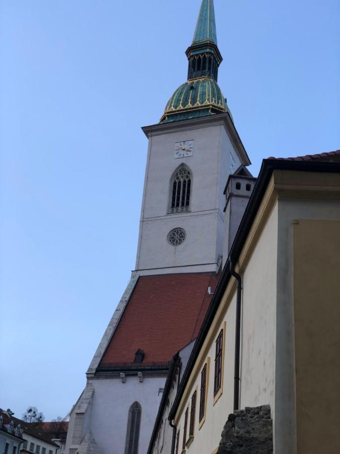 Pleasant Apartment Under The Bratislava Castle Eksteriør billede